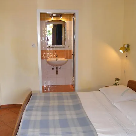 Toncika.5 Jelsa (Hvar)